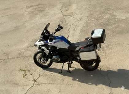 R1200GS mit HP Aufkleber